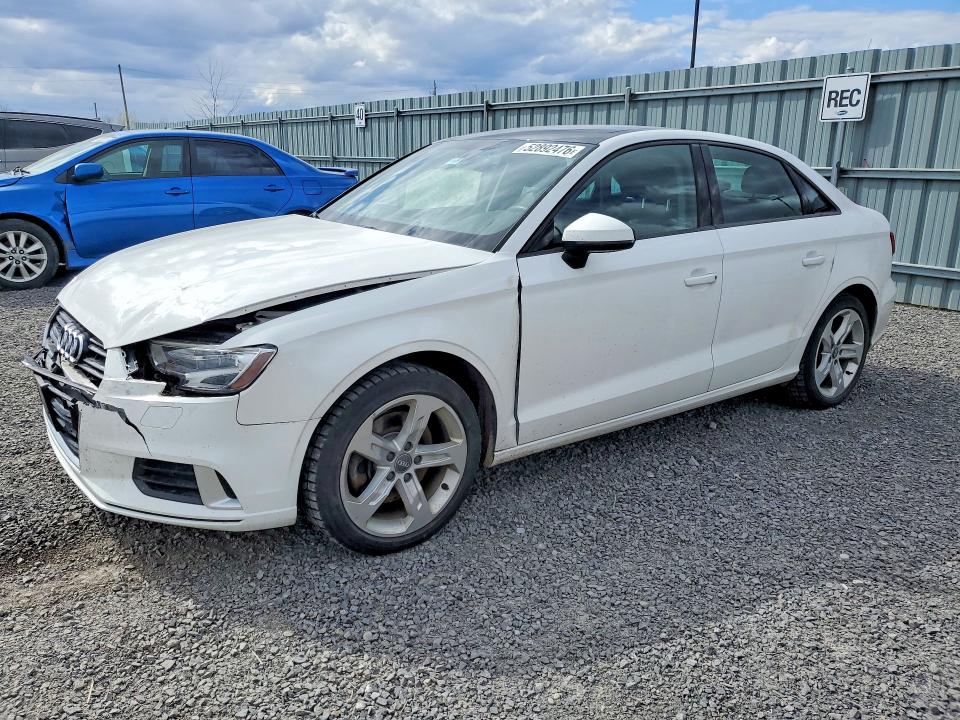 Продажа на аукционе авто 2017 Audi A3, vin: WAUAUGFF4H1057138, номер лота: 52892476