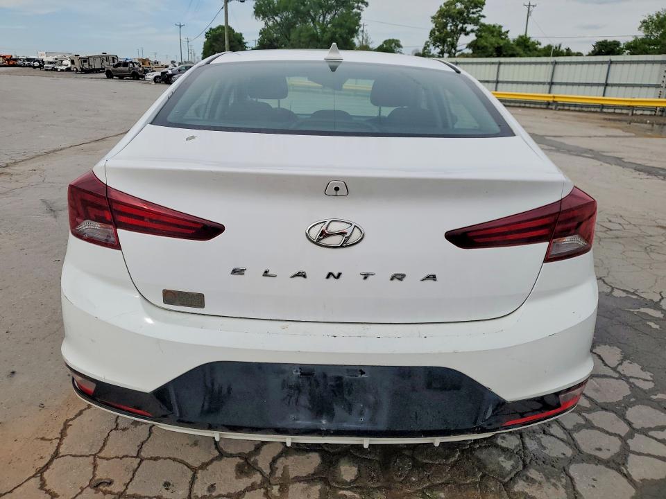 52020826 :رقم المزاد ، 5NPD84LF1KH417697 vin ، 2019 Hyundai Elantra مزاد بيع