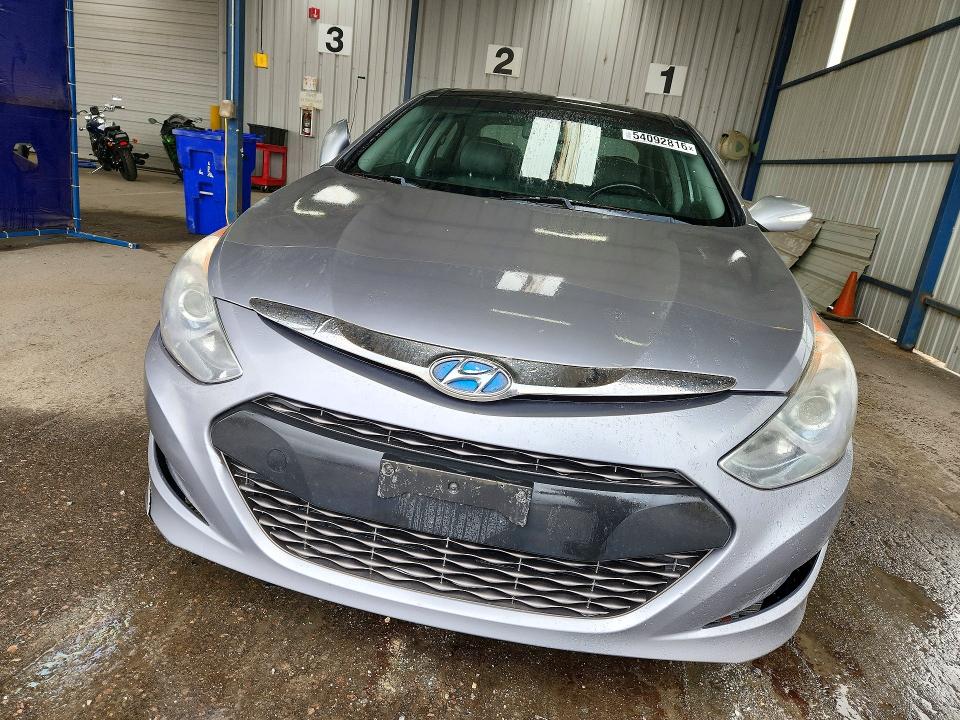 2015 Hyundai Sonata Hybrid მანქანა იყიდება აუქციონზე, vin: KMHEC4A47FA129566, აუქციონის ნომერი: 54092816