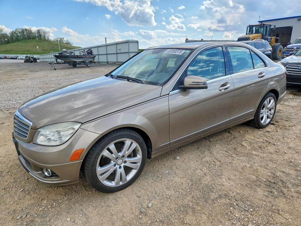 Продажа на аукционе авто 2010 Mercedes-benz C, vin: WDDGF8BB2AR090071, номер лота: 52050376