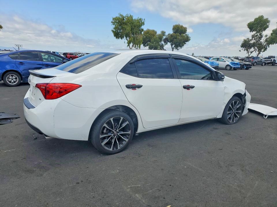 Aukcja sprzedaży 2018 Toyota Corolla, vin: 5YFBURHE4JP744452, numer aukcji: 55394246