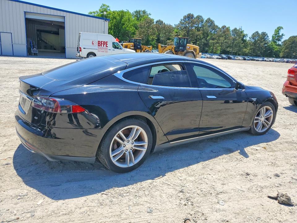Продаж на аукціоні авто 2014 Tesla Model S, vin: 5YJSA1H16EFP45613, номер лоту: 53315206