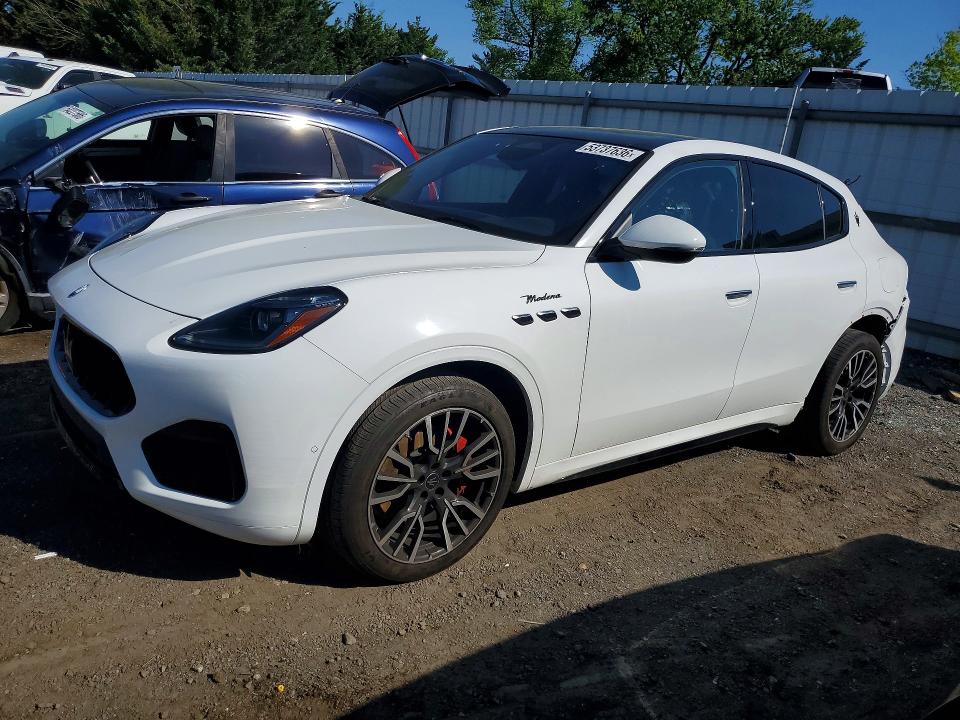 Продажа на аукционе авто 2023 Maserati Grecale, vin: ZN682AVM7P7426573, номер лота: 53737636