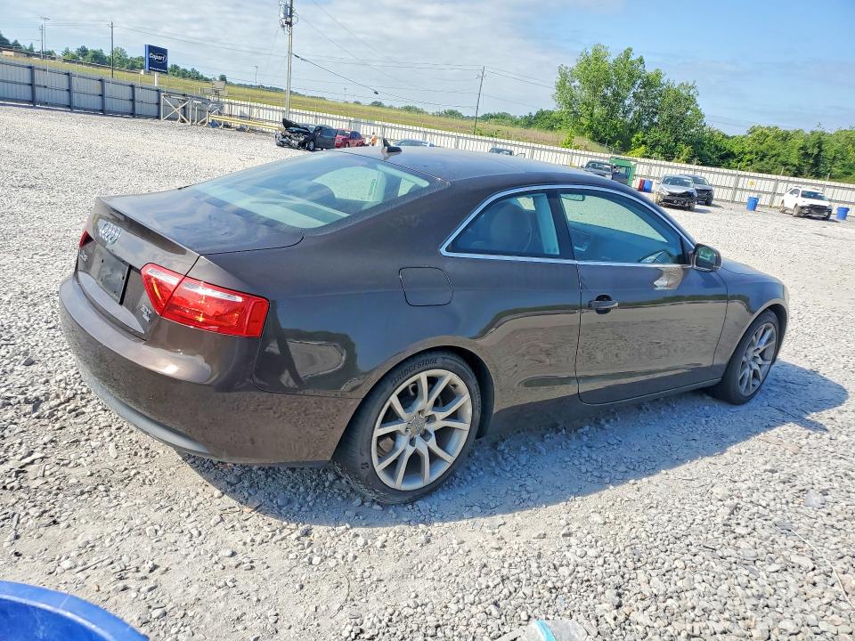 2011 Audi A5 მანქანა იყიდება აუქციონზე, vin: WAUGFAFR9BA051239, აუქციონის ნომერი: 53285336