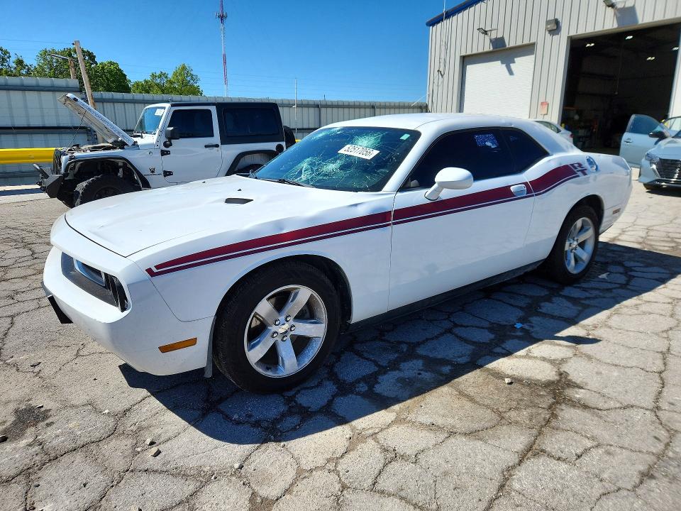 Auction sale of the 2014 Dodge Challenger, vin: 2C3CDYAG4EH111637, lot number: 52517056