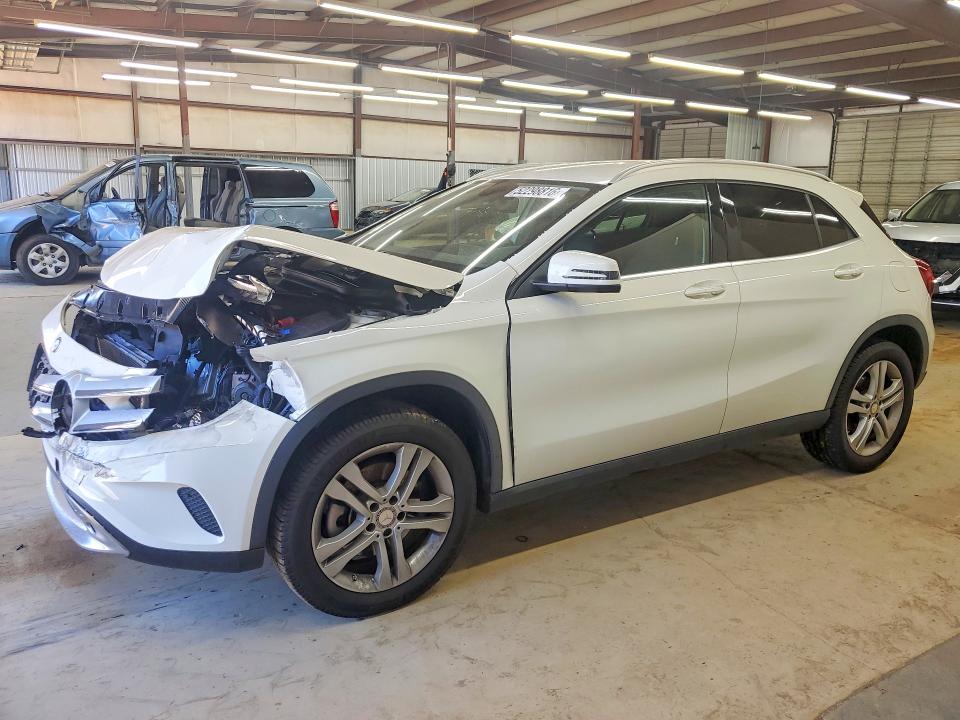 2015 Mercedes-benz Gla მანქანა იყიდება აუქციონზე, vin: WDCTG4EB8FJ165155, აუქციონის ნომერი: 52298816