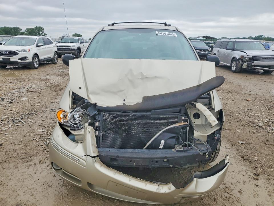 Auction sale of the 2005 Chrysler Town & Country, vin: 2C8GP54L55R233797, lot number: 54141006