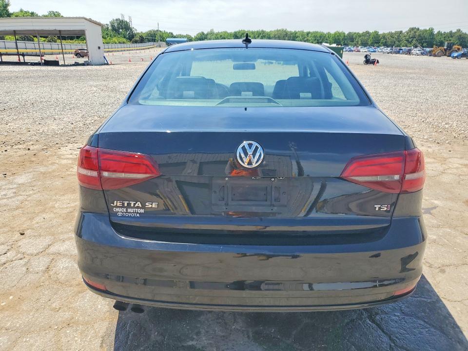 53173826 :رقم المزاد ، 3VWDB7AJ8HM384532 vin ، 2017 Volkswagen Jetta مزاد بيع