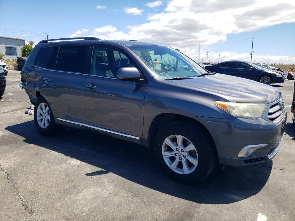2013 Toyota Highlander მანქანა იყიდება აუქციონზე, vin: 5TDZA3EH5DS046141, აუქციონის ნომერი: 55560926