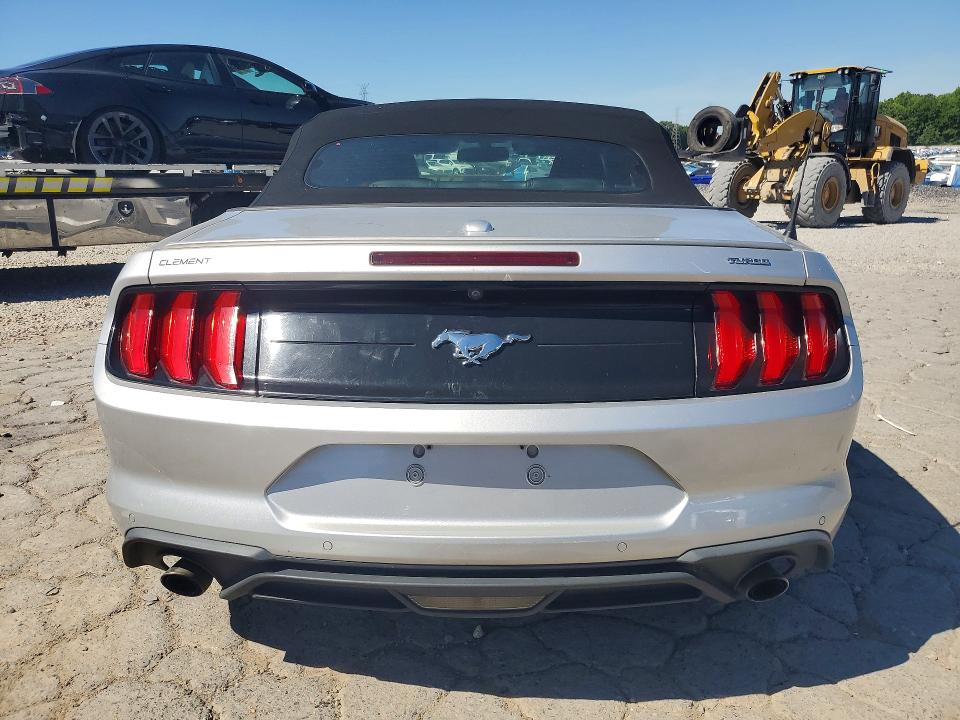 53693896 :رقم المزاد ، 1FATP8UH4J5155541 vin ، 2018 Ford Mustang مزاد بيع