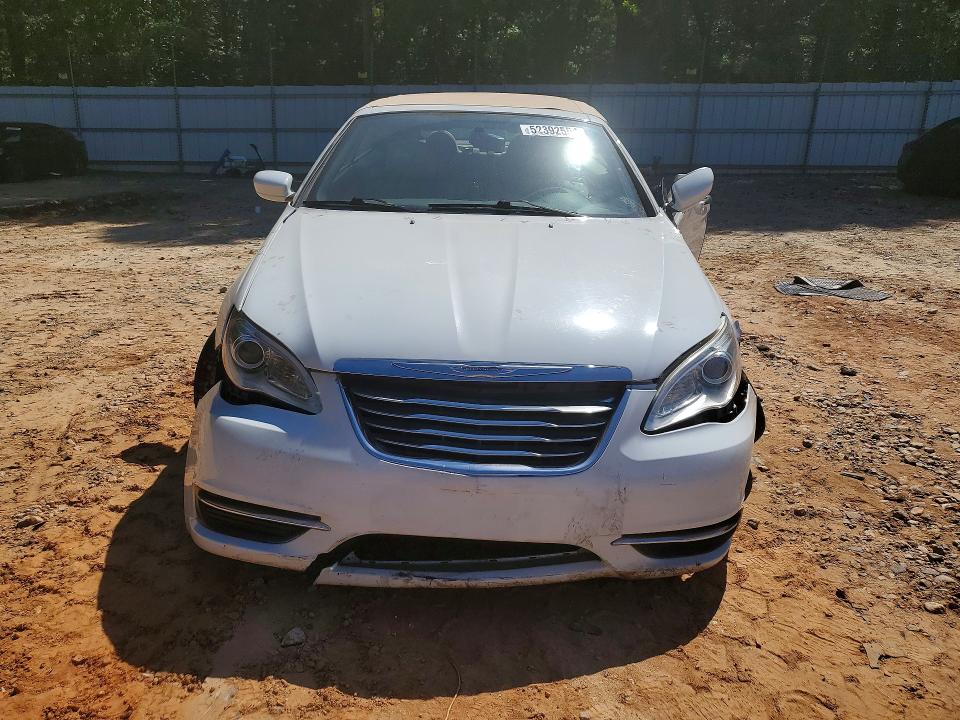 Продажа на аукционе авто 2013 Chrysler 200, vin: 1C3BCBEG5DN505904, номер лота: 52392556