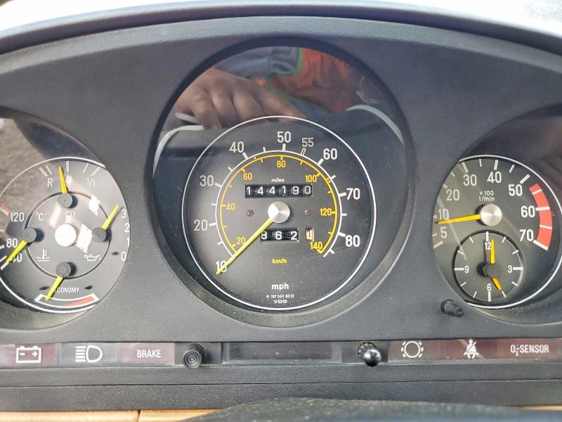 54679576 :رقم المزاد ، WDBBA45A7CB018341 vin ، 1982 Mercedes-benz 380 مزاد بيع