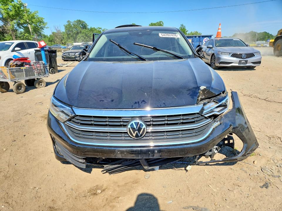 54202426 :رقم المزاد ، 3VWEM7BU1NM013117 vin ، 2022 Volkswagen Jetta مزاد بيع