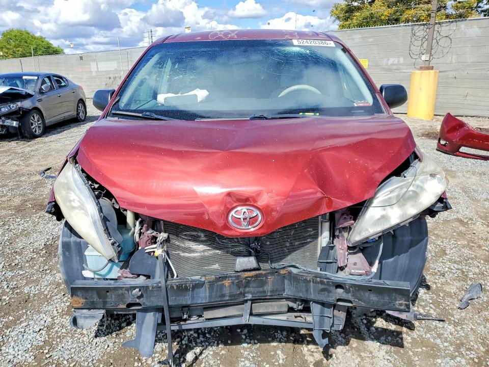 2013 Toyota Sienna მანქანა იყიდება აუქციონზე, vin: 5TDZK3DCXDS387120, აუქციონის ნომერი: 52420386
