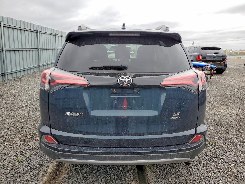 Продажа на аукционе авто 2018 Toyota Rav4, vin: 2T3JFREV2JW824896, номер лота: 50744686
