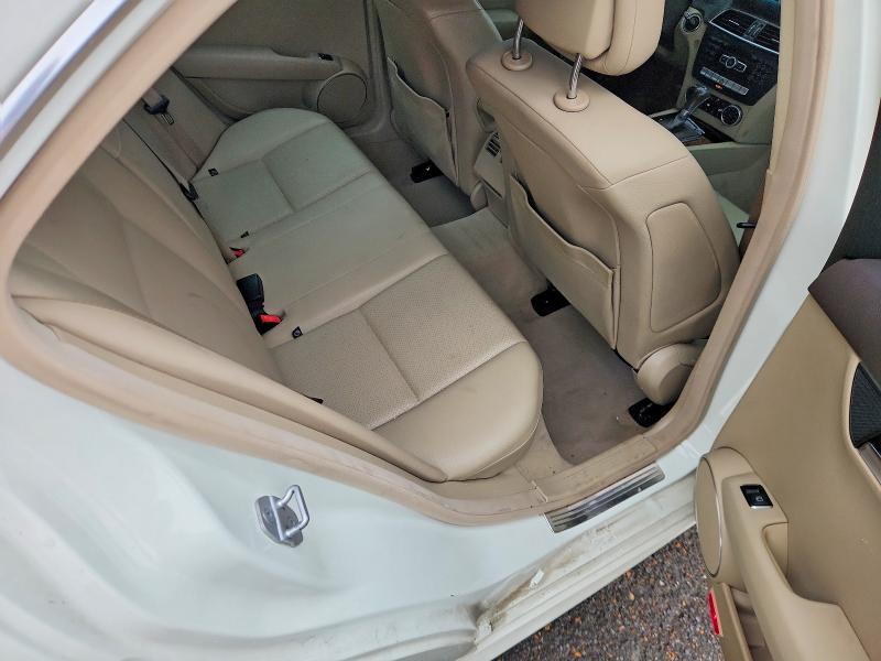 2012 Mercedes-benz C მანქანა იყიდება აუქციონზე, vin: WDDGF4HB0CR218066, აუქციონის ნომერი: 53202896