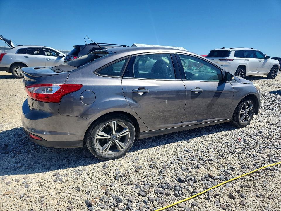 2014 Ford Focus მანქანა იყიდება აუქციონზე, vin: 1FADP3F27EL131784, აუქციონის ნომერი: 53350726