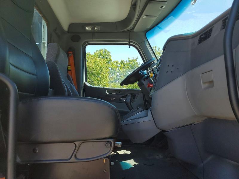 Продажа на аукционе авто 2016 Peterbilt 579, vin: 1XPBA48X8GD339668, номер лота: 50615656