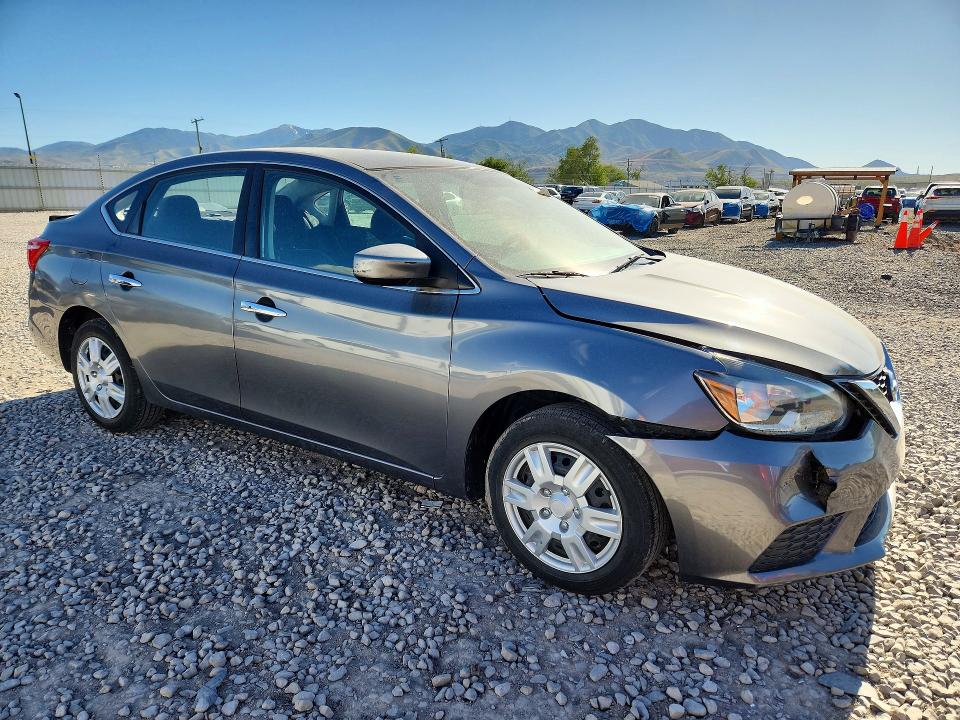 2017 Nissan Sentra მანქანა იყიდება აუქციონზე, vin: 3N1AB7AP1HL702221, აუქციონის ნომერი: 54125026