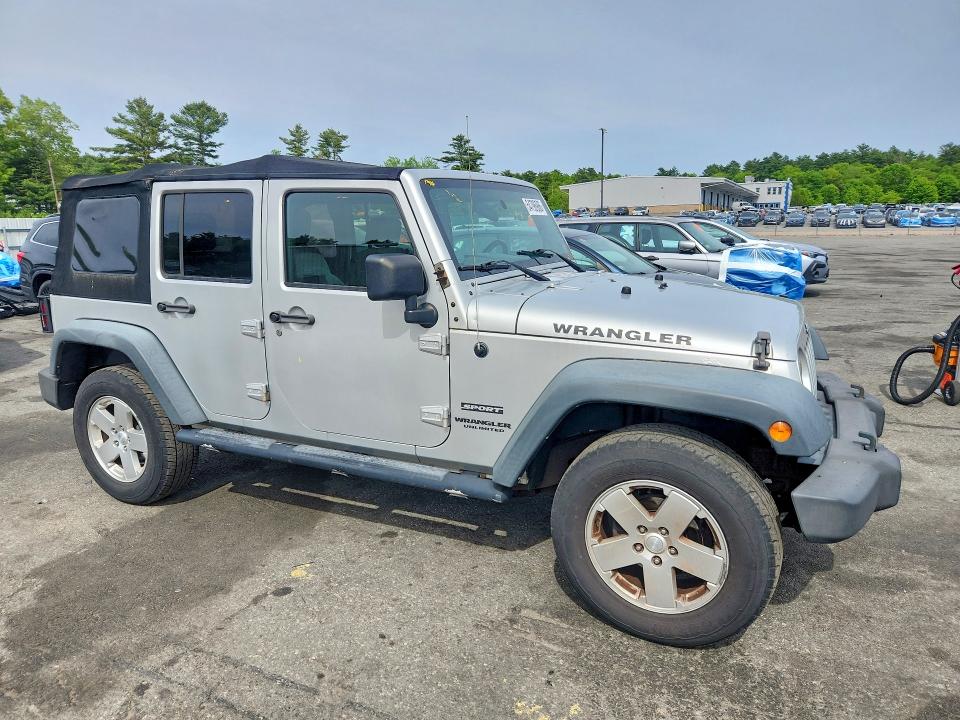 54796966 :رقم المزاد ، 1J4HA3H14AL224672 vin ، 2010 Jeep Wrangler Unlimited مزاد بيع
