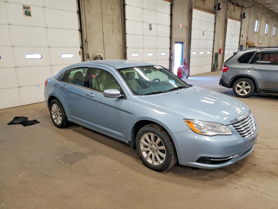 Продажа на аукционе авто 2013 Chrysler 200, vin: 1C3CCBBB7DN598745, номер лота: 53134226