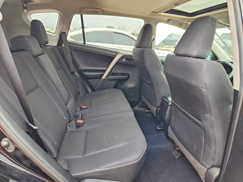 52298646 :رقم المزاد ، 2T3RFREV5JW831697 vin ، 2018 Toyota Rav4 مزاد بيع