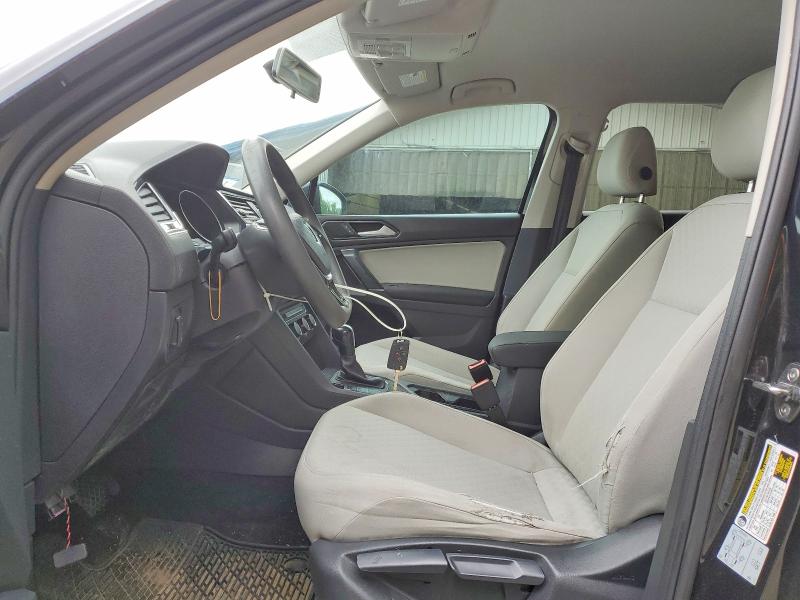 54626216 :رقم المزاد ، 3VV1B7AX7JM037582 vin ، 2018 Volkswagen Tiguan مزاد بيع