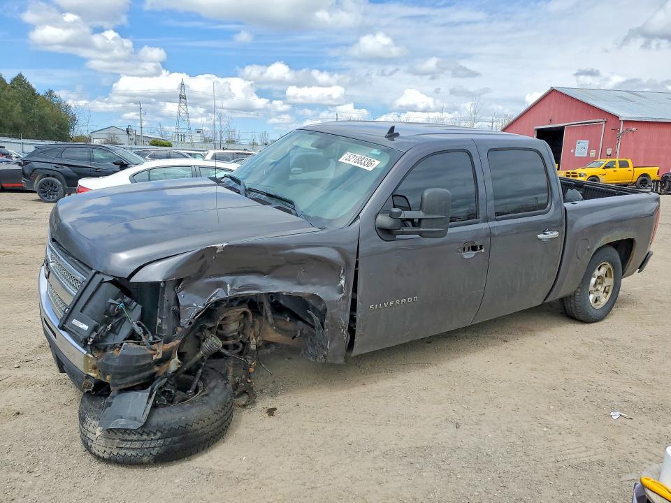 Auction sale of the 2011 Chevrolet Silverado, vin: 3GCPKSE38BG300617, lot number: 52188336
