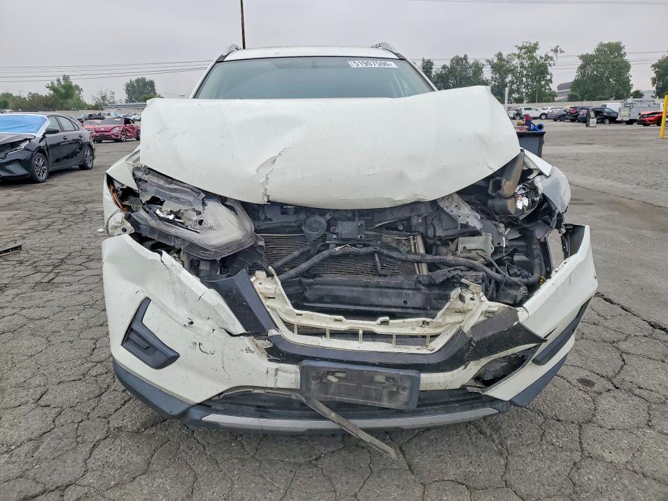 Продаж на аукціоні авто 2017 Nissan Rogue, vin: KNMAT2MV0HP605247, номер лоту: 51907596