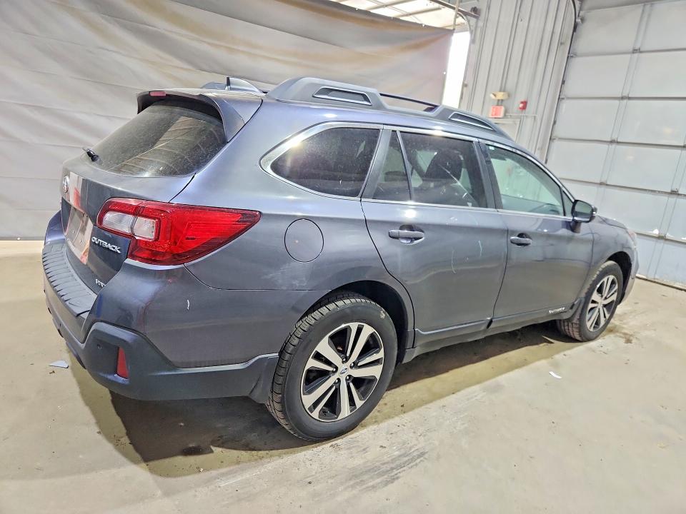 54712536 :رقم المزاد ، 4S4BSANC0J3313721 vin ، 2018 Subaru Outback مزاد بيع