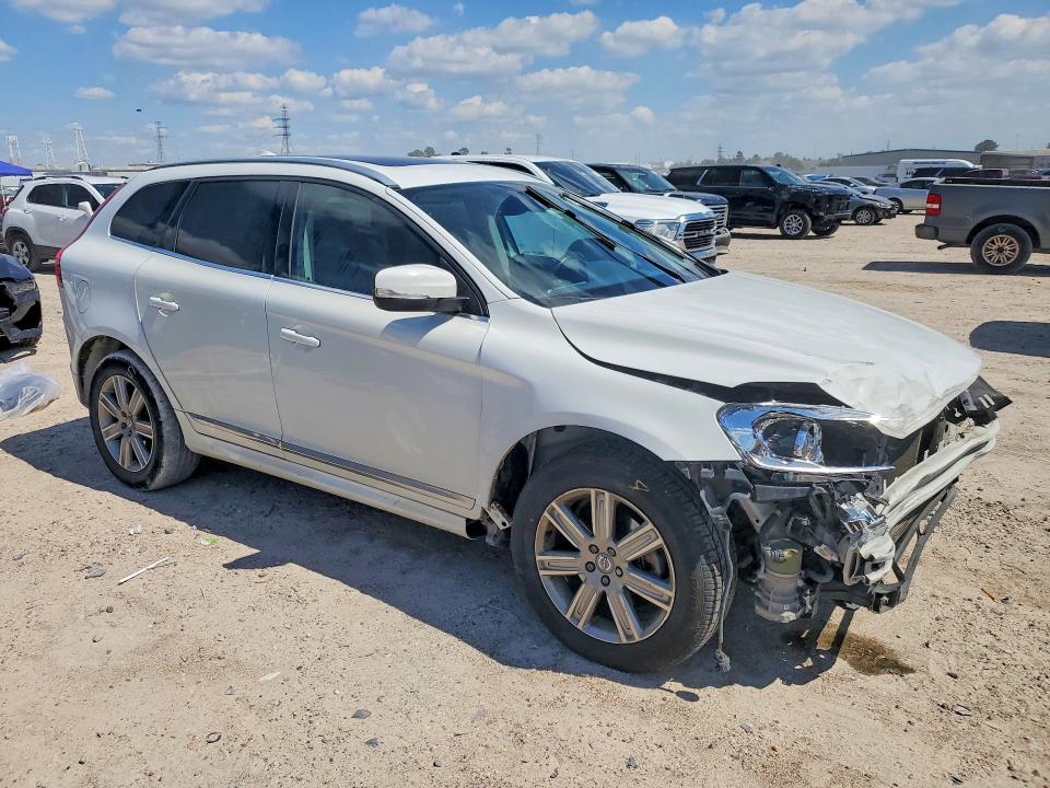 53115256 :رقم المزاد ، YV440MRU0H2000821 vin ، 2017 Volvo Xc60 مزاد بيع