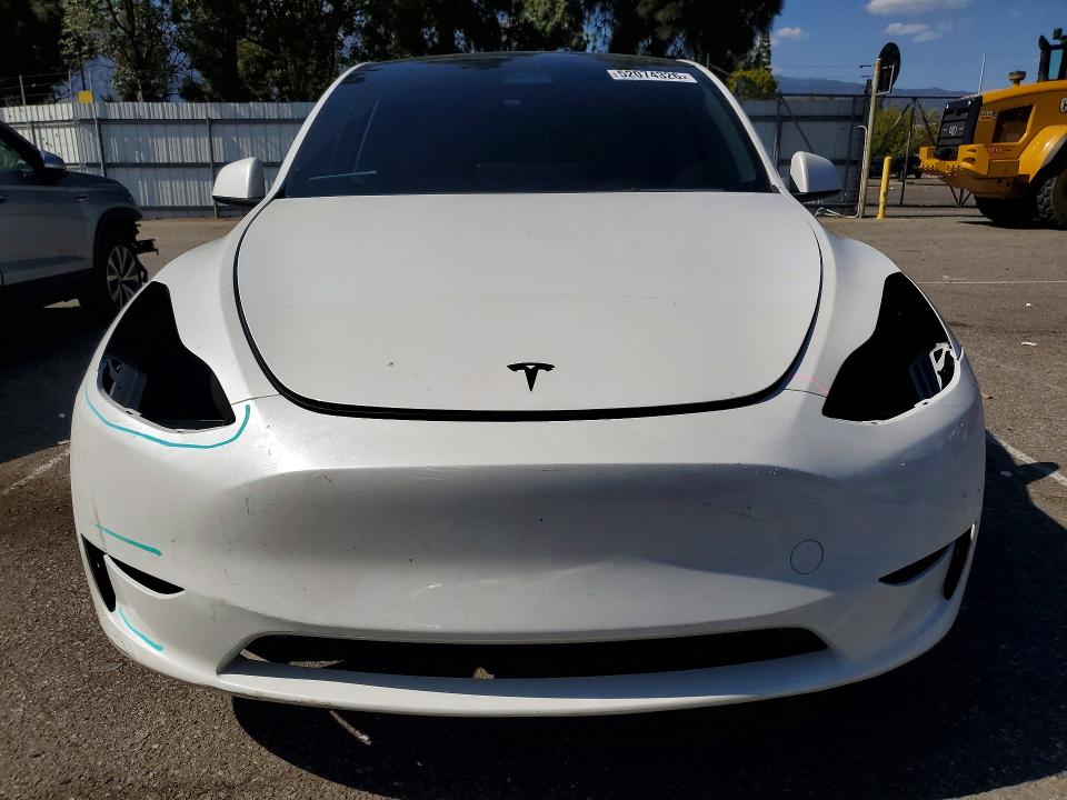 52074326 :رقم المزاد ، 7SAYGDEE7PF598452 vin ، 2023 Tesla Model Y مزاد بيع