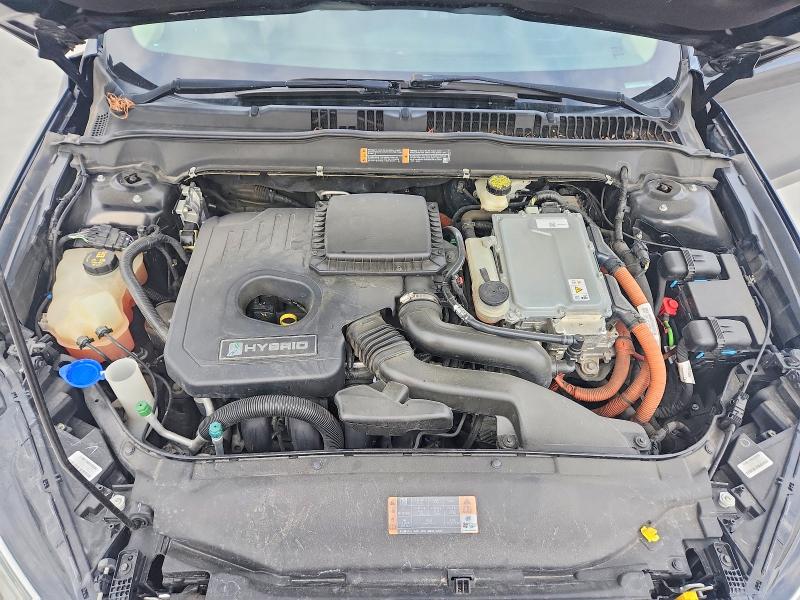52428406 :رقم المزاد ، 3FA6P0LU0HR266866 vin ، 2017 Ford Fusion مزاد بيع