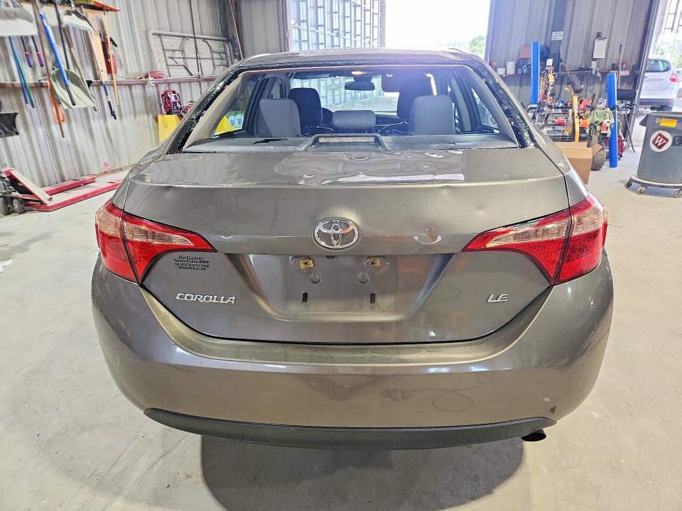 Продаж на аукціоні авто 2018 Toyota Corolla, vin: 2T1BURHE4JC109733, номер лоту: 52168156