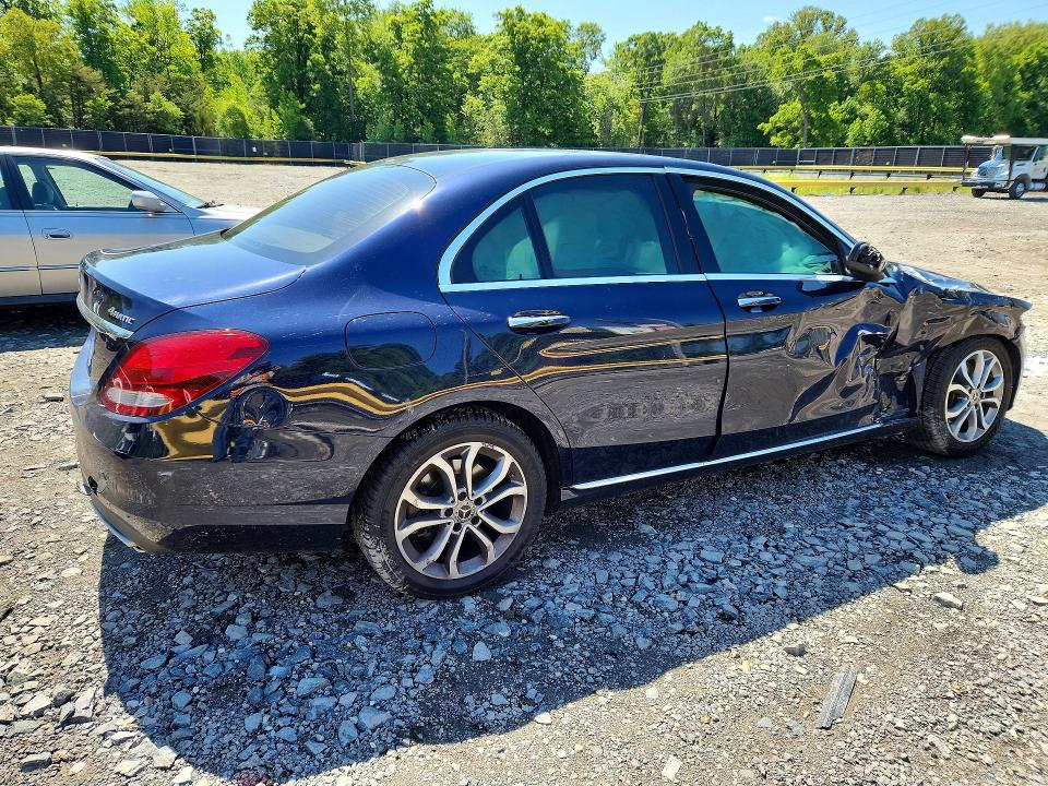 53310106 :رقم المزاد ، WDDWF4KB5HR291431 vin ، 2017 Mercedes-benz C مزاد بيع