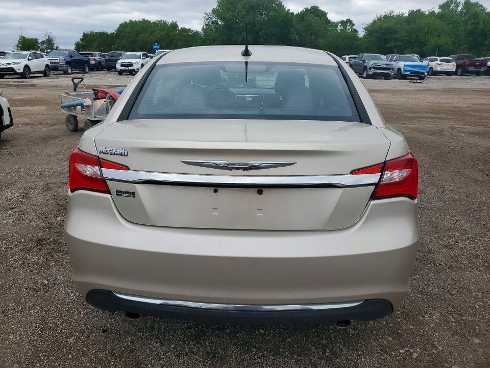 53999396 :رقم المزاد ، 1C3CCBBG3DN731643 vin ، 2013 Chrysler 200 مزاد بيع