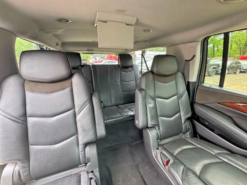 55045646 :رقم المزاد ، 1GYS4JKJ1GR111858 vin ، 2016 Cadillac Escalade مزاد بيع