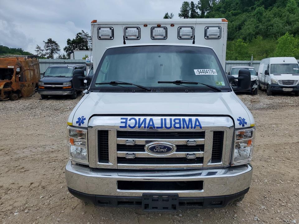 2018 Ford Econoline მანქანა იყიდება აუქციონზე, vin: 1FDWE3FS6JDC19461, აუქციონის ნომერი: 54404176