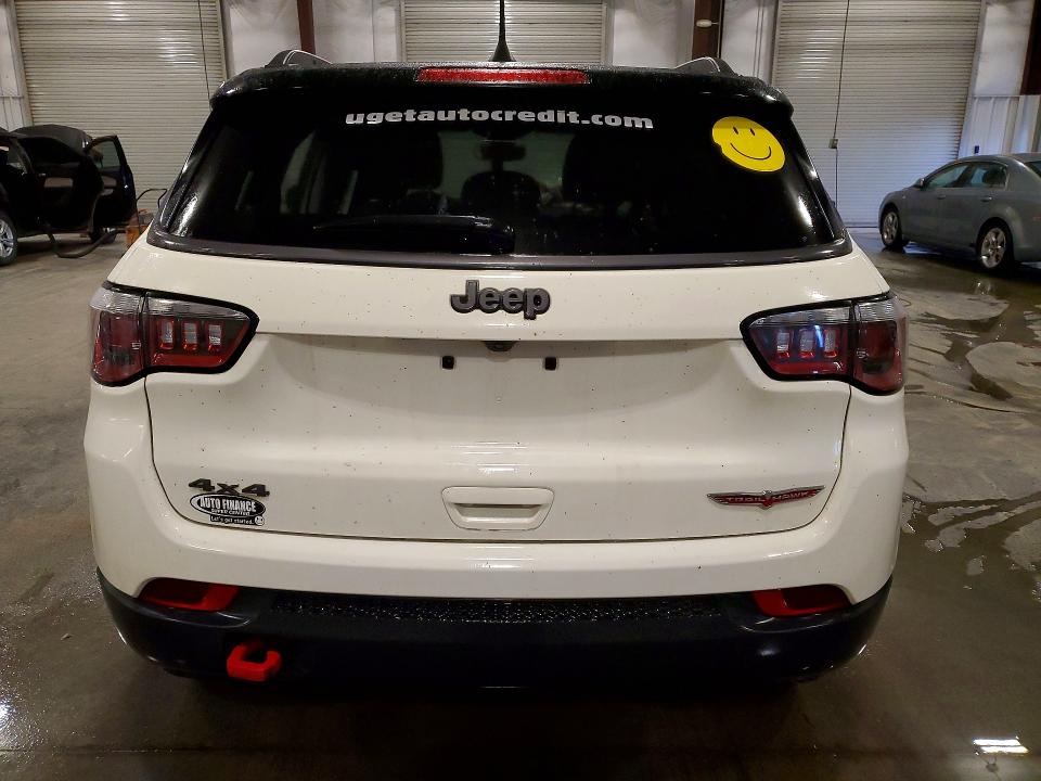 2018 Jeep Compass მანქანა იყიდება აუქციონზე, vin: 3C4NJDDB2JT424208, აუქციონის ნომერი: 53612566