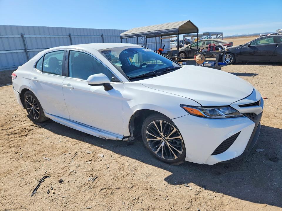 53621246 :رقم المزاد ، 4T1G11AK7LU872069 vin ، 2020 Toyota Camry مزاد بيع