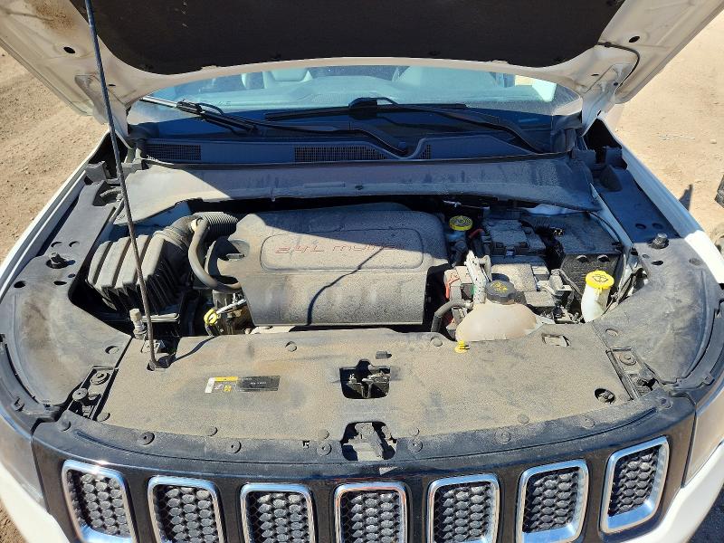 53522996 :رقم المزاد ، 3C4NJDCB0JT372529 vin ، 2018 Jeep Compass مزاد بيع