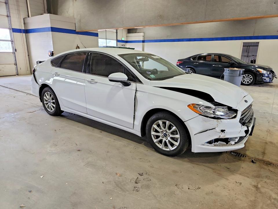 52051276 :رقم المزاد ، 3FA6P0G74JR283762 vin ، 2018 Ford Fusion مزاد بيع