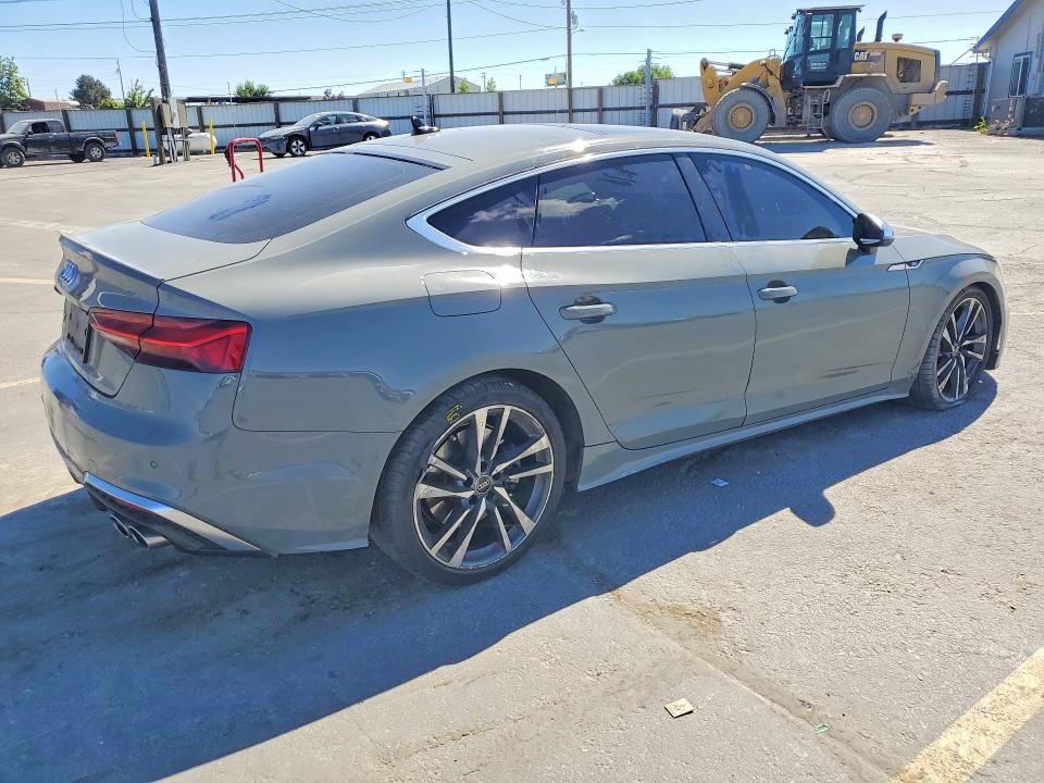 54447386 :رقم المزاد ، WAUC4CF55NA034715 vin ، 2022 Audi S5 مزاد بيع