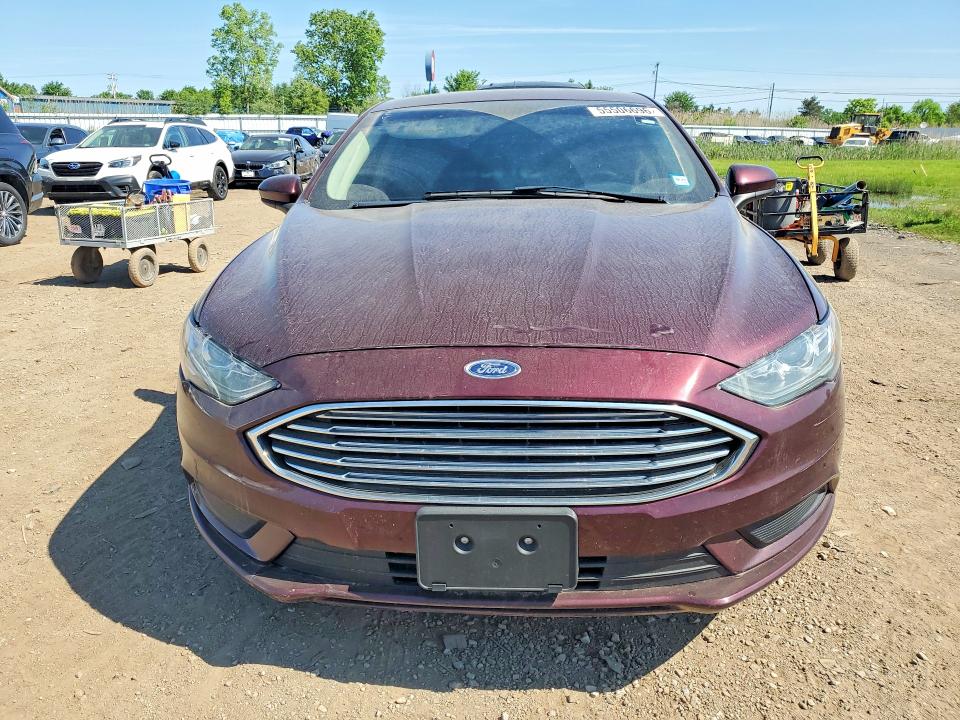55506696 :رقم المزاد ، 3FA6P0LU3JR239134 vin ، 2018 Ford Fusion مزاد بيع