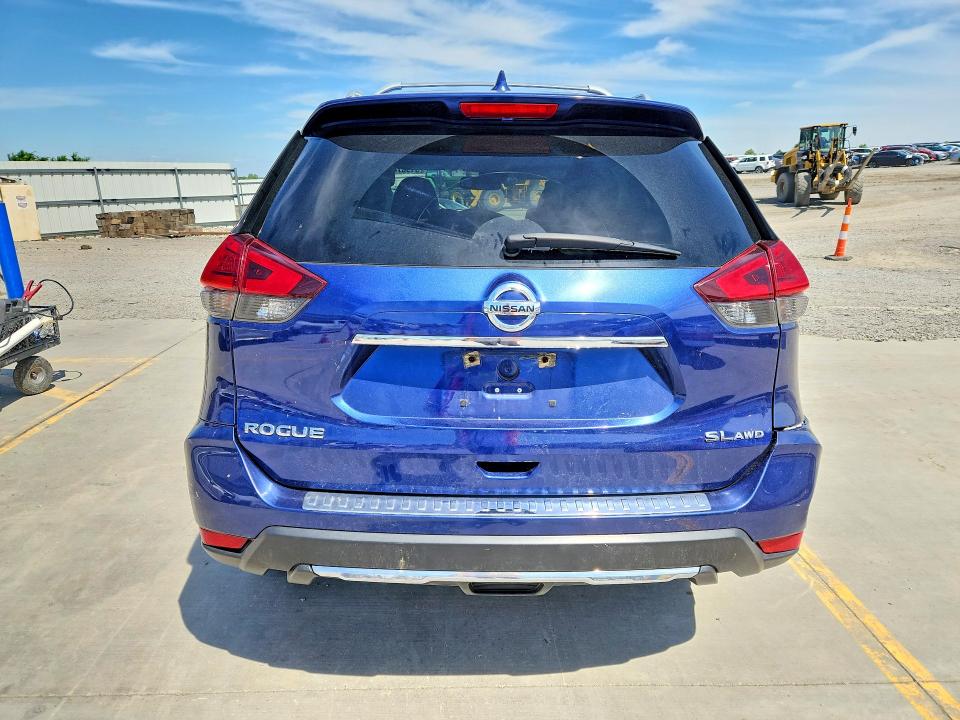 Aukcja sprzedaży 2017 Nissan Rogue, vin: 5N1AT2MV0HC777717, numer aukcji: 51987426