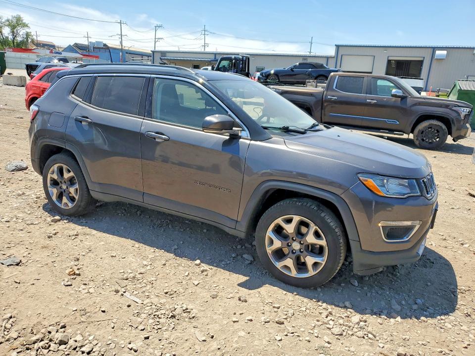 54967186 :رقم المزاد ، 3C4NJDCBXHT651545 vin ، 2017 Jeep Compass مزاد بيع