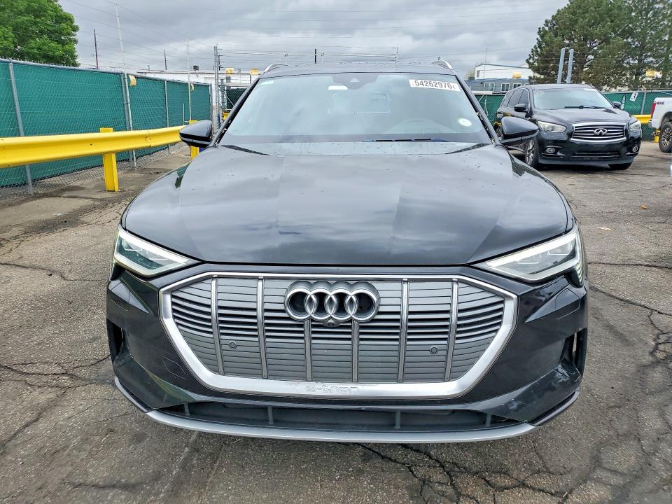 Продажа на аукционе авто 2019 Audi E-tron, vin: WA1VAAGE0KB020535, номер лота: 54262976