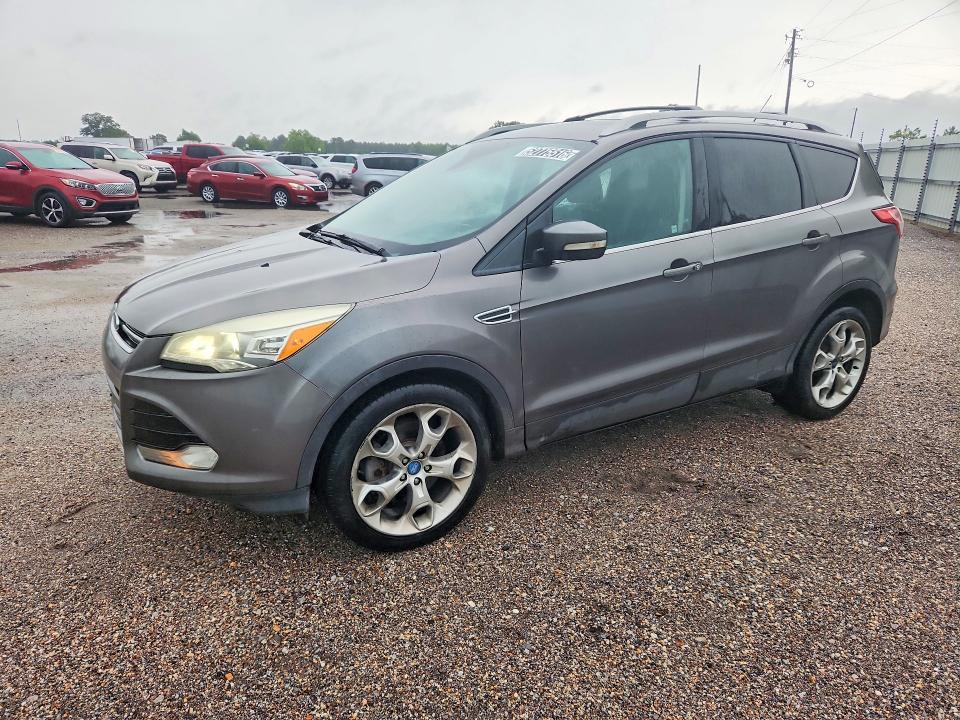 2013 Ford Escape მანქანა იყიდება აუქციონზე, vin: 1FMCU0J91DUA70423, აუქციონის ნომერი: 52775516