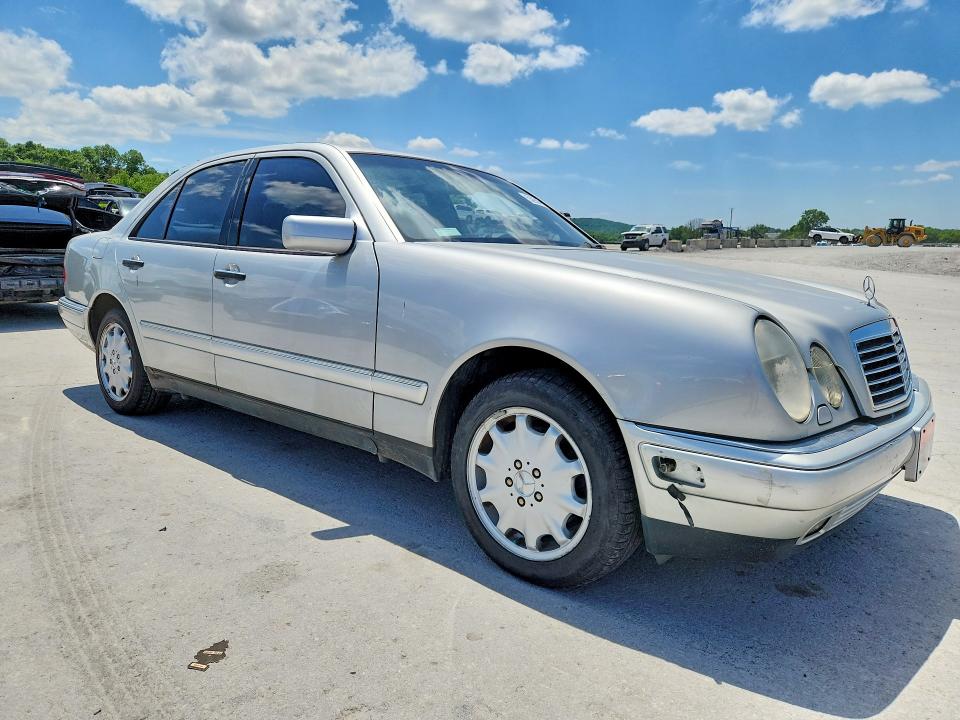 Продаж на аукціоні авто 1998 Mercedes-benz E, vin: WDBJF82F1WX007332, номер лоту: 53954766