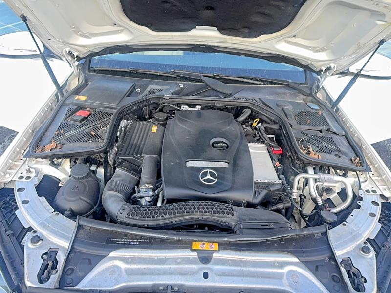 2015 Mercedes-benz C მანქანა იყიდება აუქციონზე, vin: 55SWF4KB4FU037530, აუქციონის ნომერი: 53472576